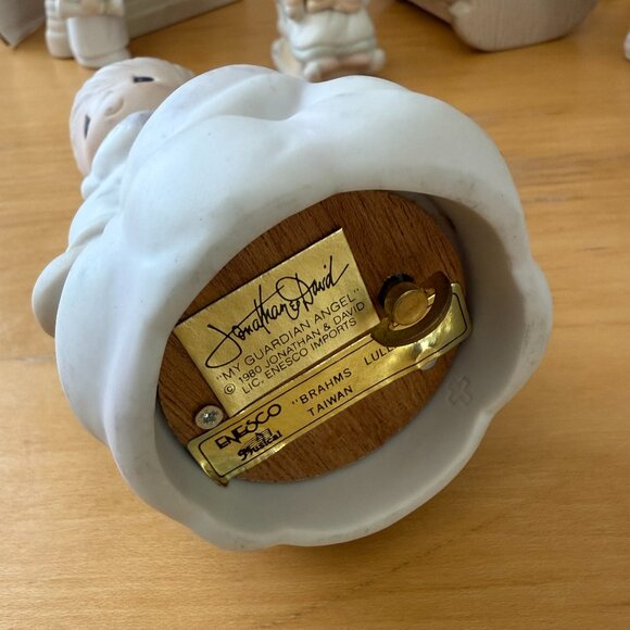 Vintage Precious Moments Lot of 15 Figurines All Pre 1987 Many Discontinued GIft - Picture 8 of 9